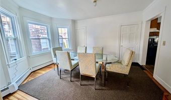 18 Bedlow Ave, Newport, RI 02840
