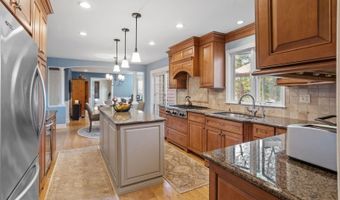 100 Hickory Tavern Rd, Long Hill Twp., NJ 07933