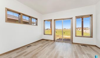901 S Brek Ave, Brandon, SD 57005