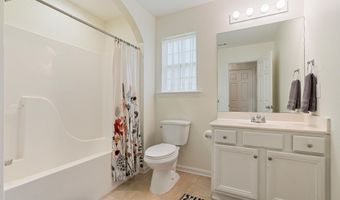 210 IRONWOOD Cir, Alabaster, AL 35007