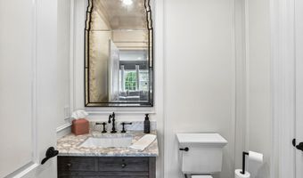 45 White Oak Ln, Aberdeen, NJ 07747