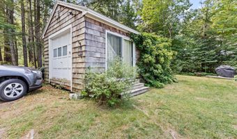 301 PRIDE FARM Rd, Falmouth, ME 04105