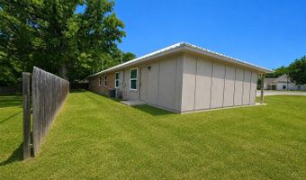 412 W Franklin St, Alvord, TX 76225