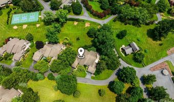 4 Governors Way, Asheville, NC 28804