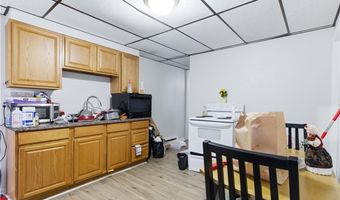 505 Washington St, Coventry, RI 02816