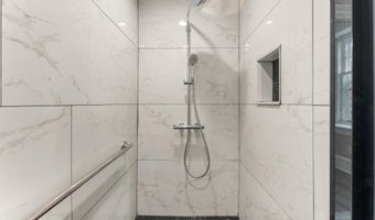 1339 WHEATSHEAF Ln, Abington, PA 19001