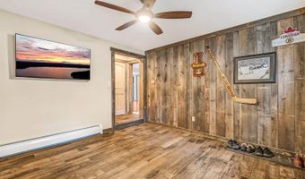 123 Mount Hope Ave, Bangor, ME 04401