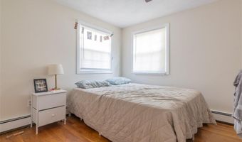 184 Gladstone St, Cranston, RI 02920