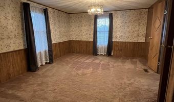18 12th Ave W, Albia, IA 52531