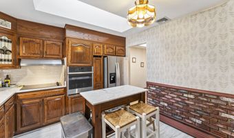 6 Advocate Pl, Danbury, CT 06810