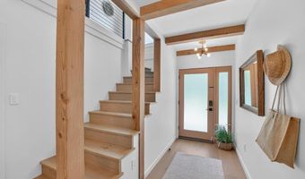 530 Cathedral Dr, Aptos, CA 95003