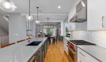 631 Greenslate Dr SE, Ada, MI 49301