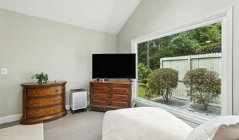 4 Egret Dr, Beaufort, SC 29907