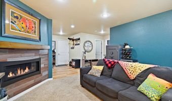5742 Antelope Dr, Bar Nunn, WY 82601
