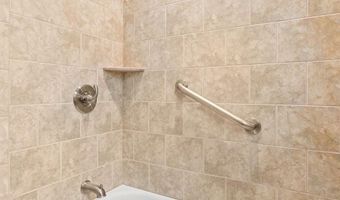 16 E LINDEN St, Alexandria, VA 22301