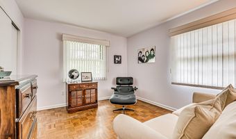 240 Dwight Rd, Middletown, NJ 07748