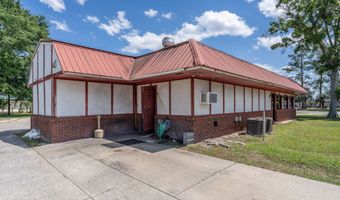 804 S Dixon, Alma, GA 31510