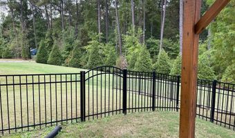 626 Edgewater Ridge Ct, Apex, NC 27523