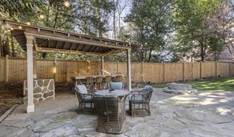 97 Huntington Rd, Atlanta, GA 30307