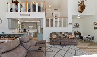 1496 Pine Rdg, Cascade, ID 83611