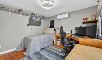 542 Main St, Hopkinton, RI 02833