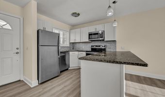 113 Park Ave 18, Danbury, CT 06810