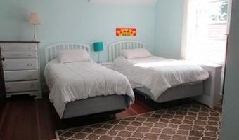 79 Green Ln, Jamestown, RI 02835