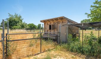 21169 Shelly Ln, Anderson, CA 96007