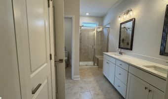 1984 Crumhorn Ave, Boiling Springs, SC 29316