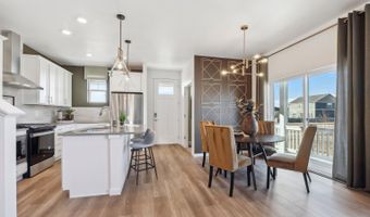 910 Logan Peak Way, Berthoud, CO 80513