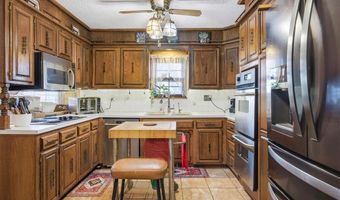 15116 Chestnut St, Basehor, KS 66007