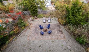 4 E 20TH St, Barnegat Light, NJ 08006