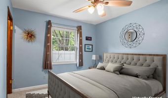 1602 Golden Oak Ln, Madison, WI 53711