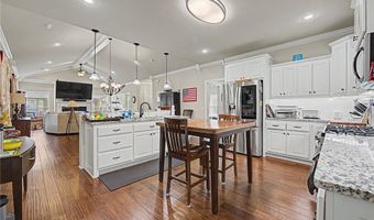 2504 SW Moorland St, Bentonville, AR 72713