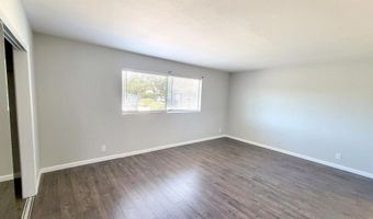 806 E 4Th 6, Escondido, CA 92025