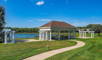 6 Swan Lake Ct, Barnegat, NJ 08005