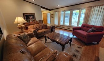 1314 N 3rd St, Aberdeen, SD 57401