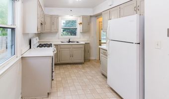 1420 Hatcher Cres, Ann Arbor, MI 48103