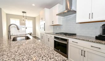 23012 LAVALLETTE Sq, Brambleton, VA 20148