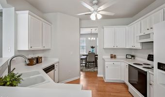 2000 Silky Dogwood Trail Trl, Apex, NC 27502