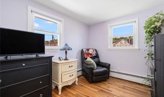 75 Autumn St, Cranston, RI 02910