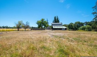 11255 Kroenig Rd, Amity, OR 97101