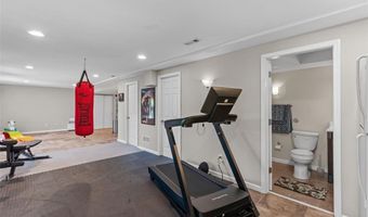 24 Hickory Ct, Arnold, MO 63010