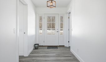 87 Yorktown Rd, Albion, ME 04910