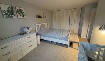 304 Regency Park Dr 304, Agawam, MA 01001