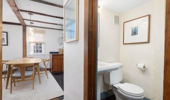 27 William St, Newport, RI 02840