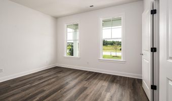767 Fairway Rd, Ayden, NC 28513