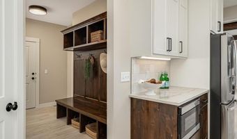 111 168th Ln, Andover, MN 55304