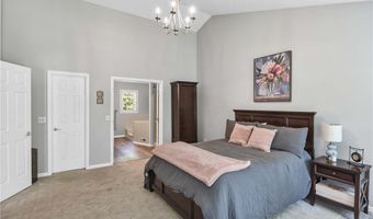 705 Lake Trl, Aurora, OH 44202