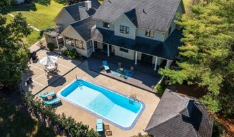 8193 Lavelle Rd, Athens, OH 45701